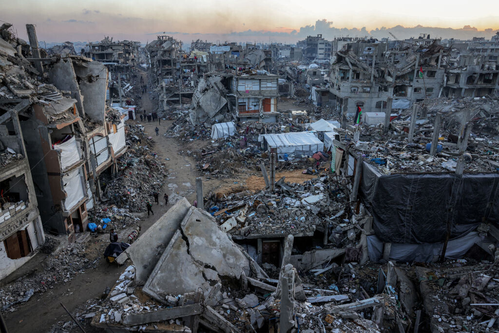 Midt mellem de ødelagte bygninger i det nordlige Gaza forsøger palæstinensere at afholde ramadan.